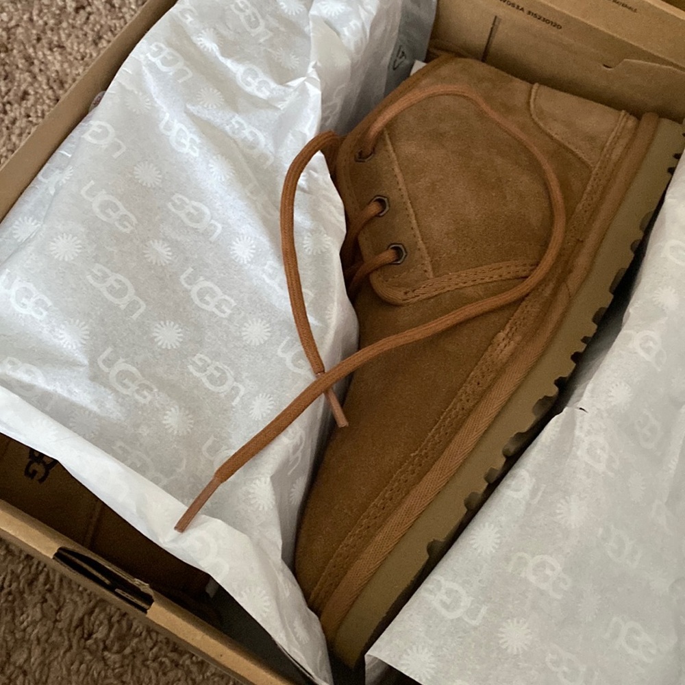 Brand new womens UGG neumel